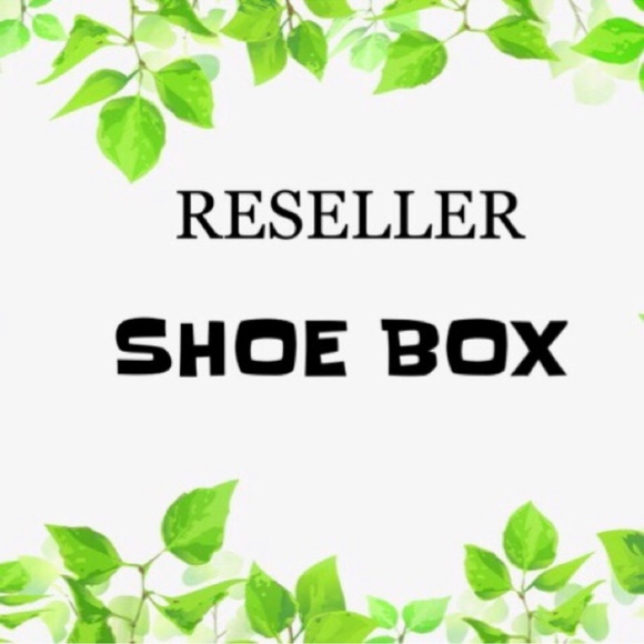 Reseller Box of 5 pair of shoes totally new - Picture 1 of 5